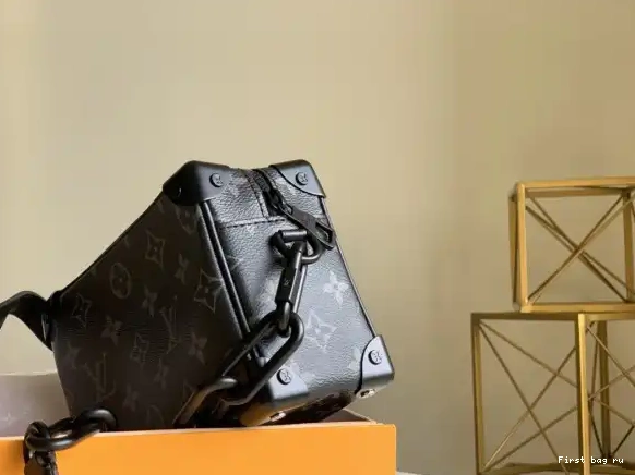 First bag ru LOUIS SOFT MINI VUITTON TRUNK 0523